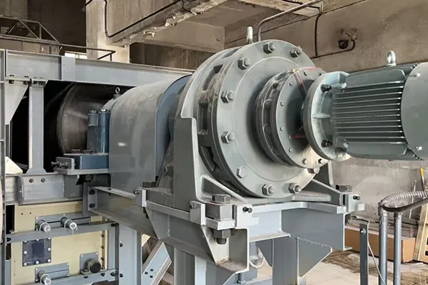 Riduttori industriali e riduttori di velocità per nastri trasportatori di centrali termoelettriche a carbone