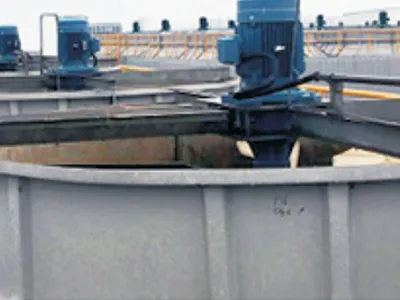 Riduttori di velocità epicicloidali per azionamenti di torri di raffreddamento