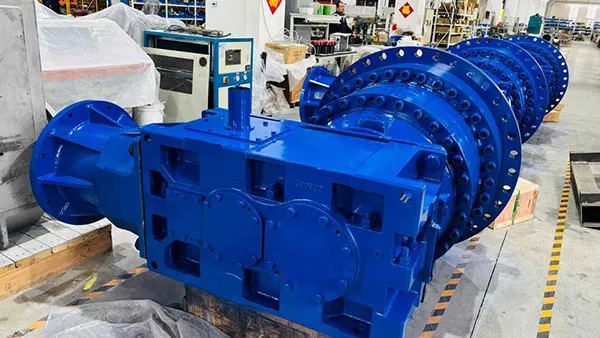 Riduttori industriali e riduttori di velocità per l'essiccazione e il trattamento dei fanghi